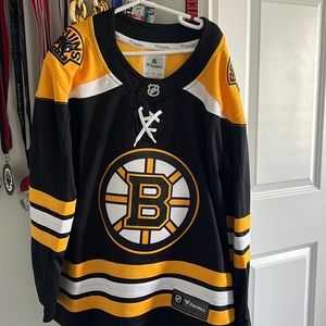 Bruins fanatics Jersey youth small brand new